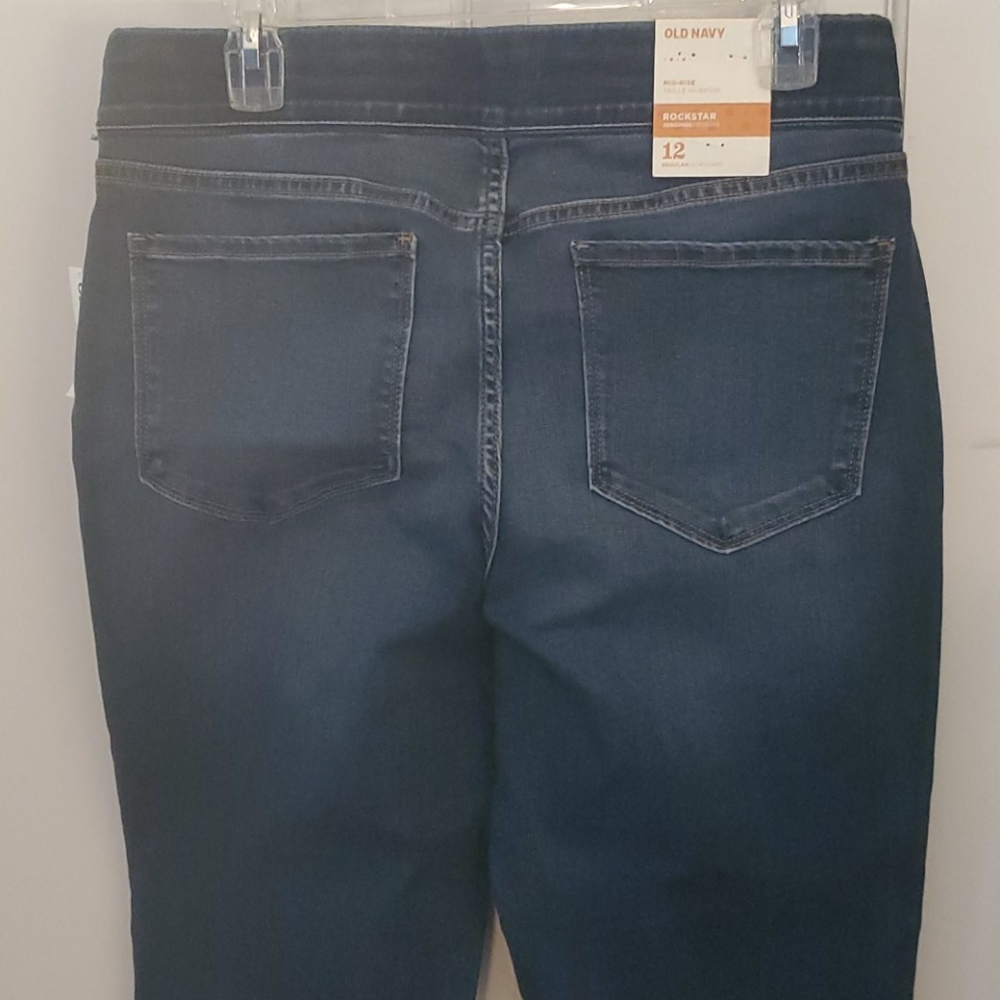 Old Navy Jeans - Picture 6 of 6